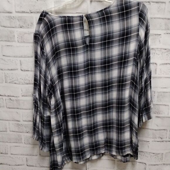 Delaney and Jane top - Picture 3 of 3